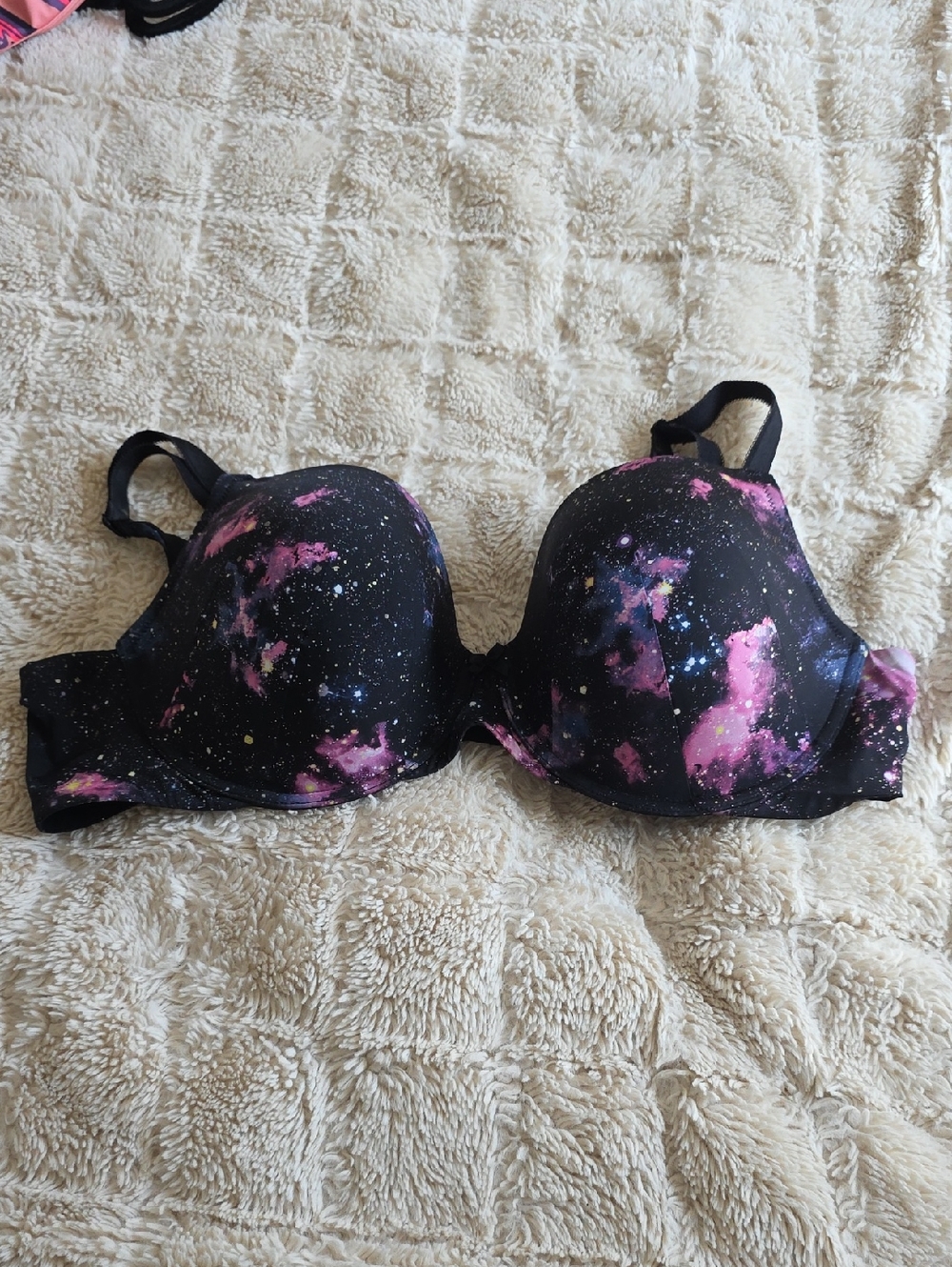 Galaxy Print Molded T-Shirt Bra - Pink on Black